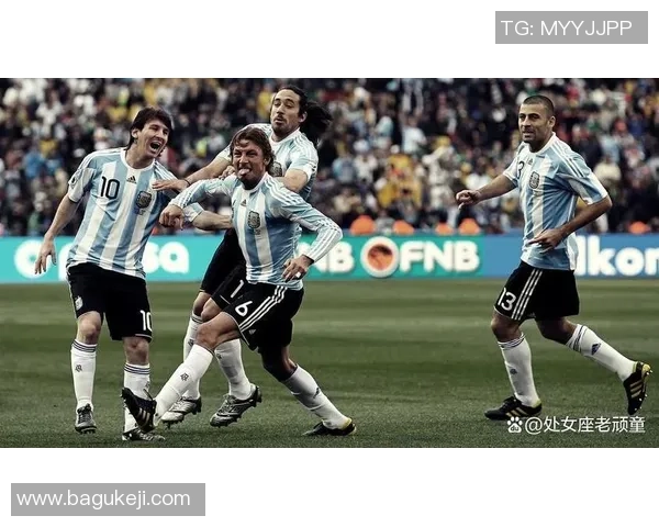 十号球员的传奇足迹 从梅西到马拉多纳的时代印记